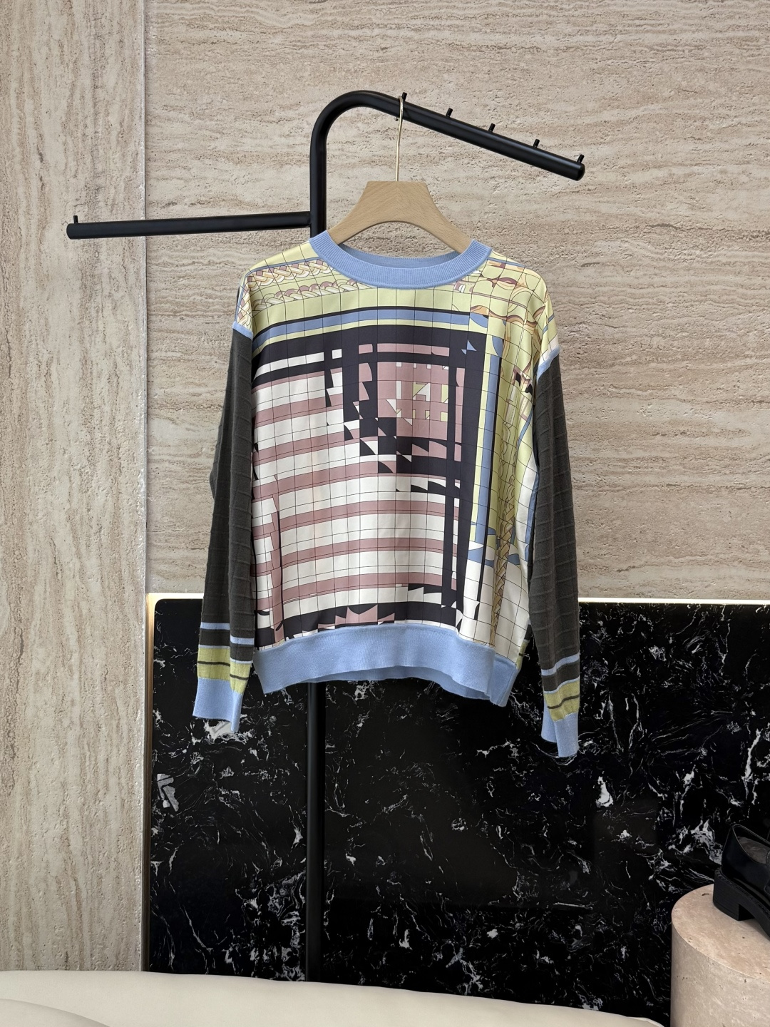 NO:465992,H32563# new top H Home Hermes silk printed spliced ​​long-sleeved knitted wool S- XL,,hermes,real silk,alexander wang19860909H32563#新款上衣 H家 爱马仕 真丝印花拼接长袖针织羊毛 S- XL,,hermes,real silk,alexander wang,Women's clothing