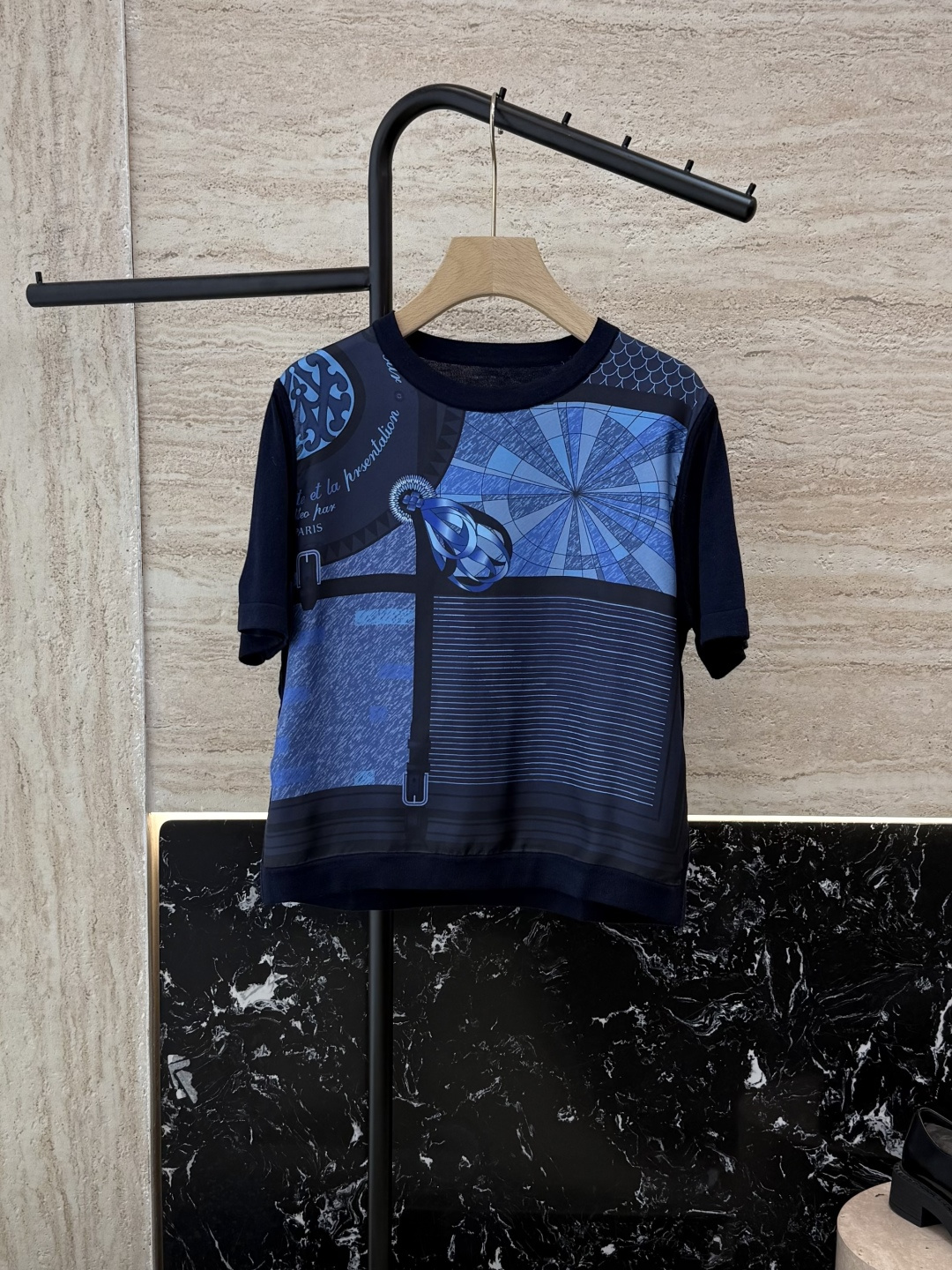 NO:465890,H32557# new jacket H Home Hermes silk printed spliced ​​short-sleeved knitted wool top blue pink S- XXL,,hermes,jackets & coats,T-shirt,real silk,alexander wang19860909H32557#新款外套 H家 爱马仕 真丝印花拼接短袖针织羊毛上衣 蓝色粉色 S- XXL,,hermes,jackets & coats,T-shirt,real silk,alexander wang,Women's clothing