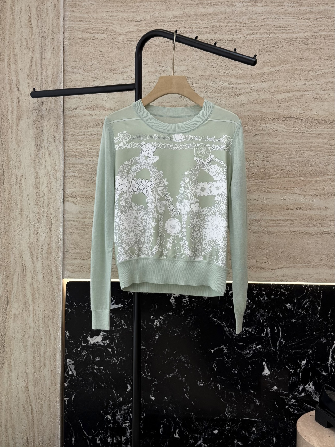 NO:465922,H32555# new jacket H Home Hermes silk printed spliced ​​long-sleeved knitted wool top four colors S- XXL,,hermes,jackets & coats,real silk,alexander wang19860909H32555#新款外套 H家 爱马仕 真丝印花拼接长袖针织羊毛上衣四色 S- XXL,,hermes,jackets & coats,real silk,alexander wang,Women's clothing