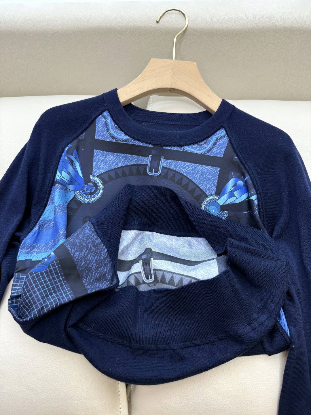 H32558#新款外套💕H家 爱马仕 100% 真丝印花拼接 长袖针织羊毛上衣 蓝色 粉色 灰色 S- 