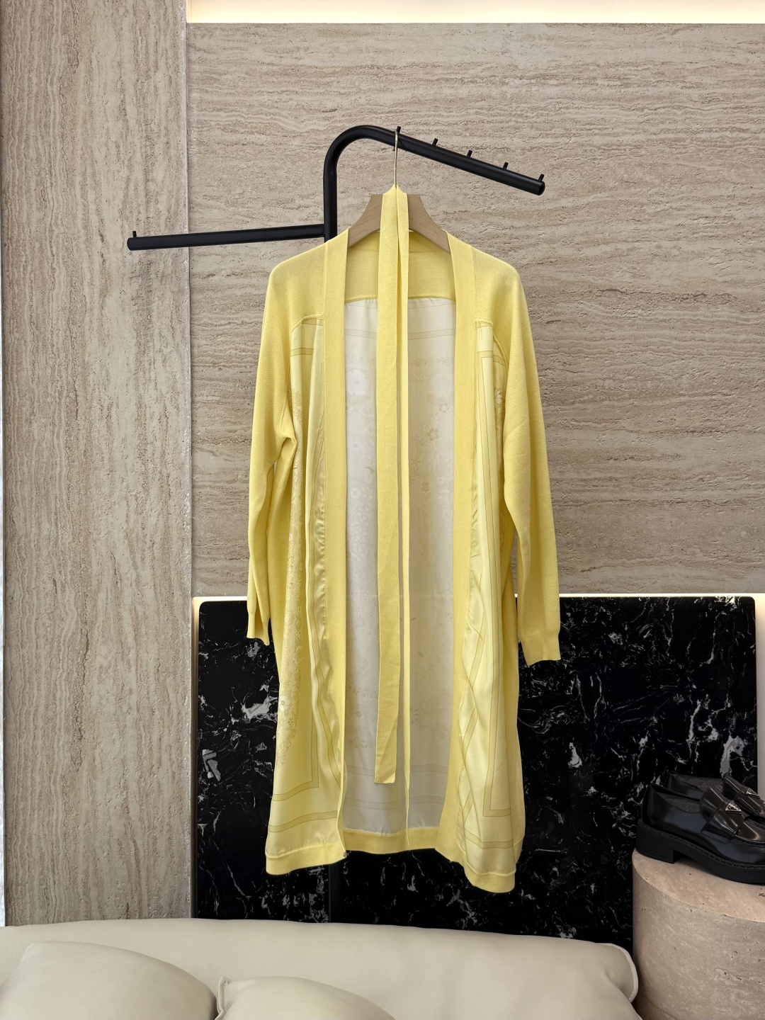 NO:465958,H32560# new wool needle HH Home Hermes Positioning Print Twill silk wool knitted long cardigan Black Pink Yellow Green SMLXL,,hermes,real silk,alexander wang19860909H32560#新款羊毛针 H家爱马仕 定位印花 斜纹真丝拼羊毛针织长开衫 黑色 粉色 黄色 绿色 SMLXL,,hermes,real silk,alexander wang,Women's clothing