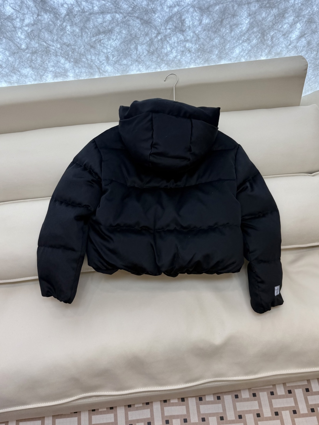 M8523#新款羽绒服⚠️2025。
Max maxa 两面穿 绒面 带帽 90% 白鹅绒 羽绒服 咖色