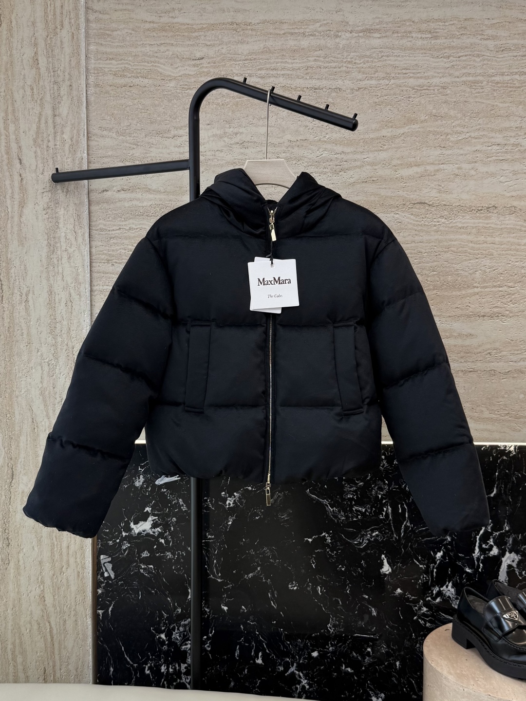 M8523#新款羽绒服⚠️2025。
Max maxa 两面穿 绒面 带帽 90% 白鹅绒 羽绒服 咖色