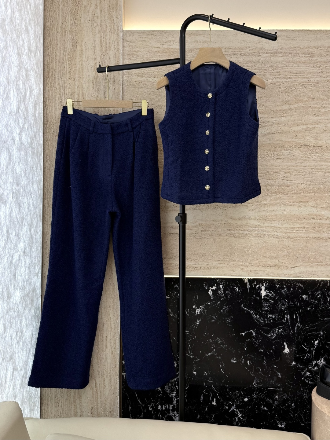 NO:470925,DQ7896+# new set LP wool vest wool trousers blue 36-42,,loro piana,alexander wang19860909DQ7896+#新款套装 LP 羊毛马甲 羊毛长裤 蓝色 36-42,,loro piana,alexander wang,Women's clothing