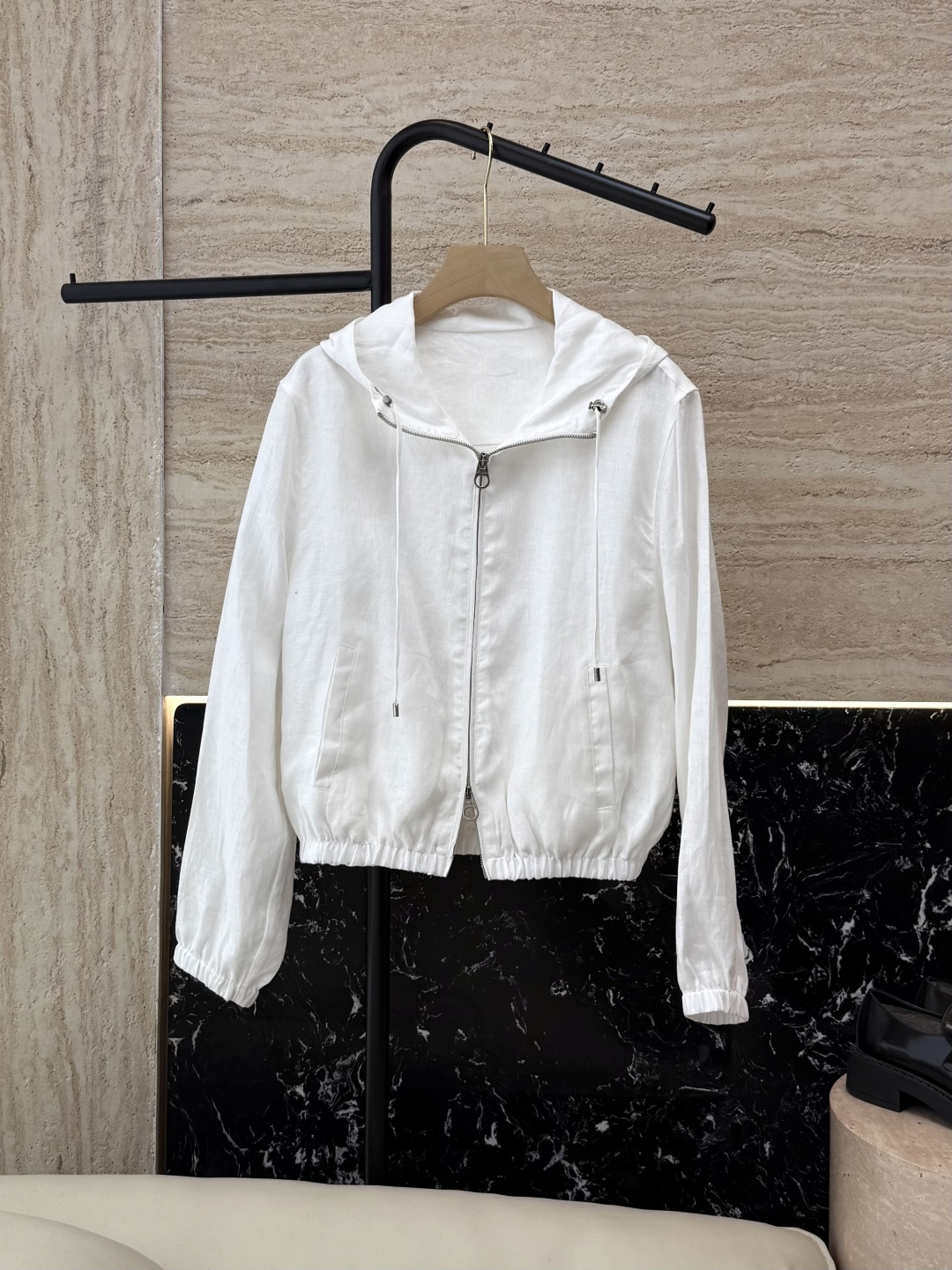 NO:470951,DQ7851# new jacket LP top-quality linen hooded zipper jacket blue white 38/40/42,,loro piana,jackets & coats,hats,alexander wang19860909DQ7851#新款外套 LP 顶级货 亚麻 带帽款拉链外套 蓝色 白色 38/40/42,,loro piana,jackets & coats,hats,alexander wang,Women's clothing