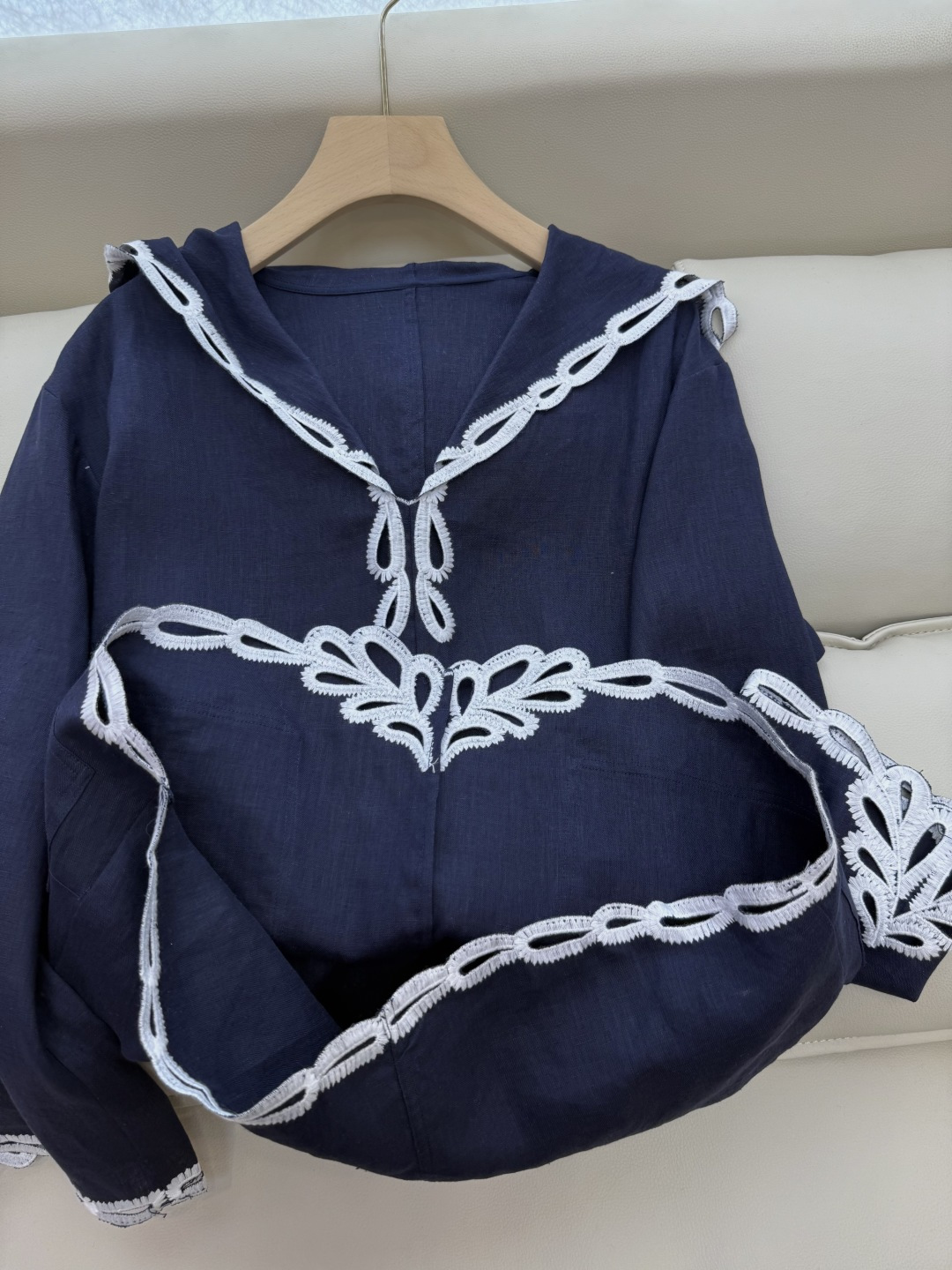 BS979+982#新款套装💕Zimm 100%亚麻 镂空绣花 V领翻领带帽长袖上衣➕长裤 套装 藏青色