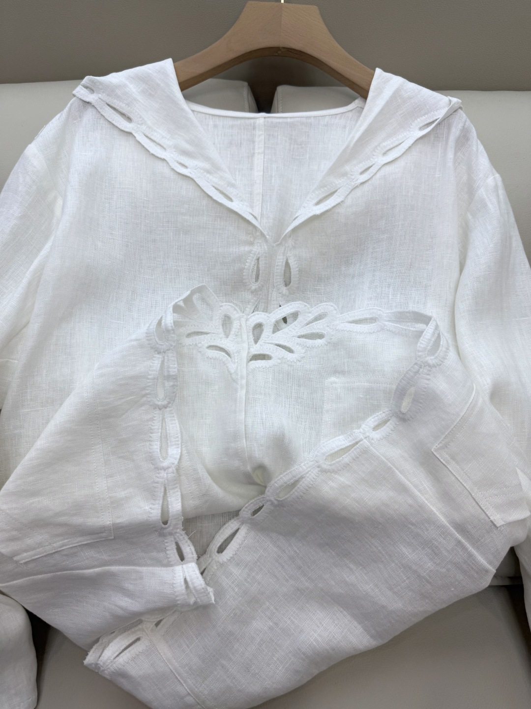 BS979+982#新款套装💕Zimm 100%亚麻 镂空绣花 V领翻领带帽长袖上衣➕长裤 套装 藏青色