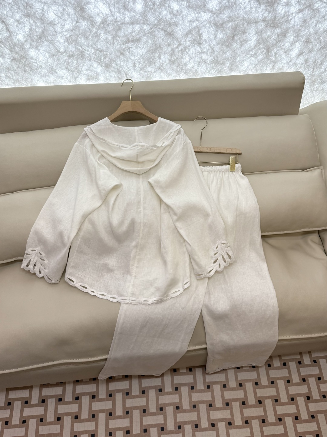 BS979+982#新款套装💕Zimm 100%亚麻 镂空绣花 V领翻领带帽长袖上衣➕长裤 套装 藏青色