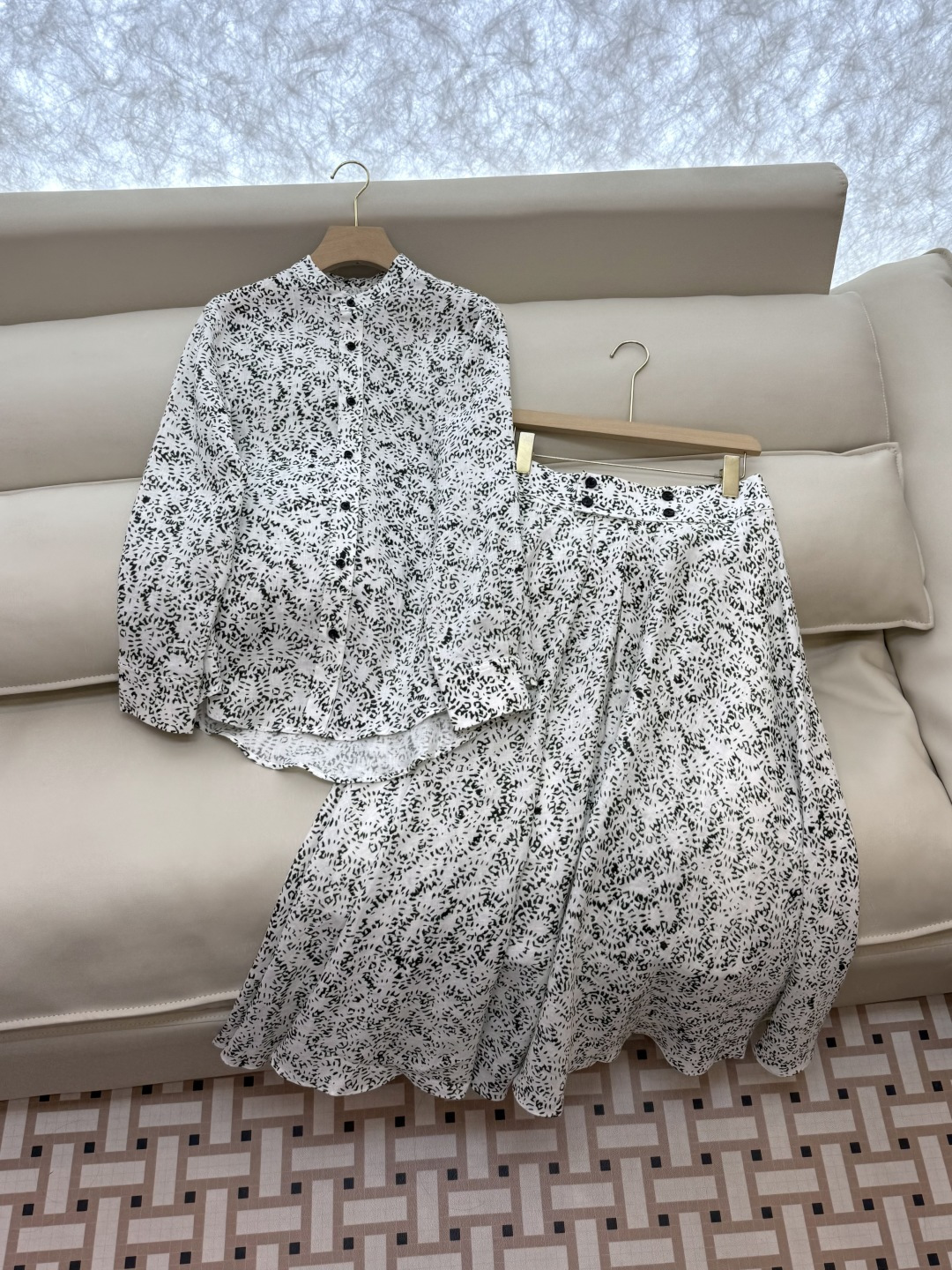 BS986+988#新款套装💕LP 🌾100% 亚麻 碎花长袖衬衫➕大摆半裙 套装 绿色 红色 36-4