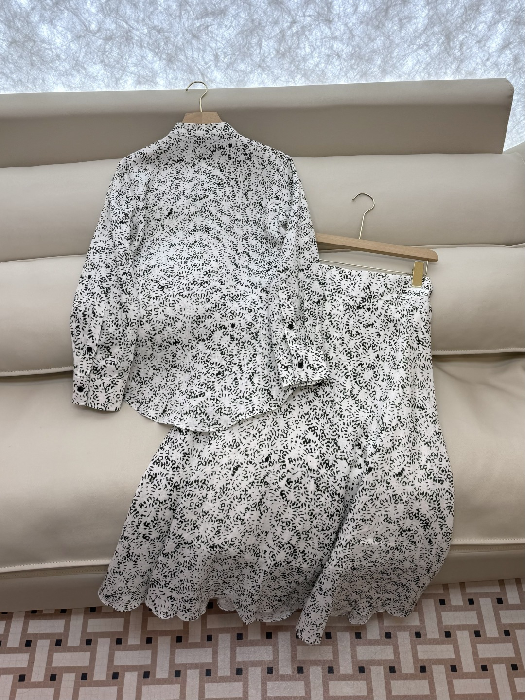 BS986+988#新款套装💕LP 🌾100% 亚麻 碎花长袖衬衫➕大摆半裙 套装 绿色 红色 36-4