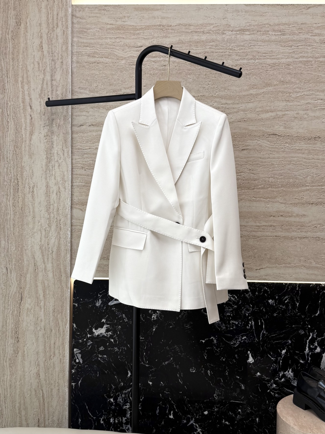 NO:469264,LM1136# new style blazer minimalist style two-button blazer multi-color SMLXL,,jackets & coats,business suit,alexander wang19860909LM1136#新款西装外套 极简风 两粒扣 西装外套 多色 SMLXL,,jackets & coats,business suit,alexander wang,Women's clothing