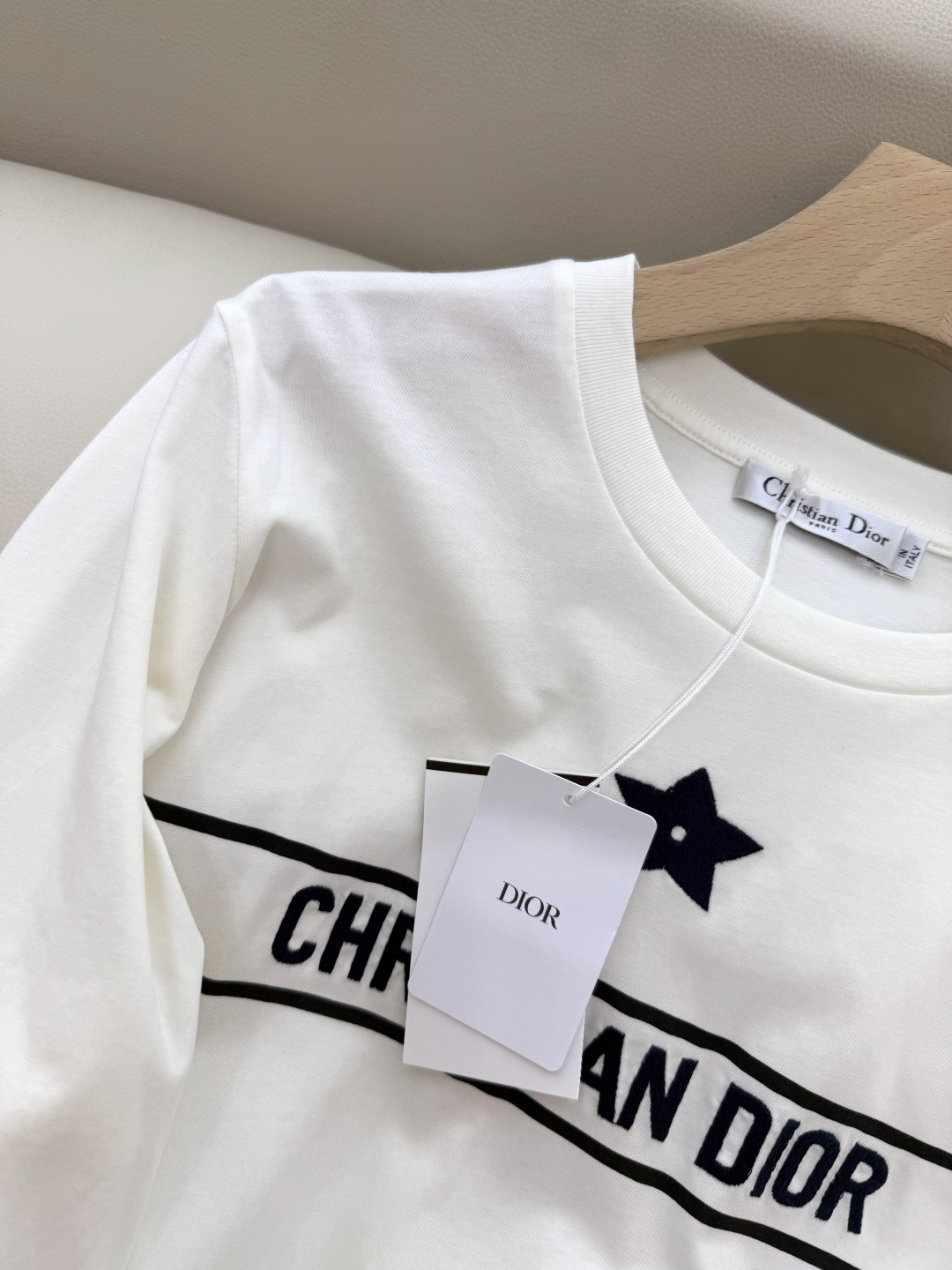 QG0118#新款长袖T恤‼️Dior 经典款 字母印花/五角星印花 长袖T恤 两色 SML
