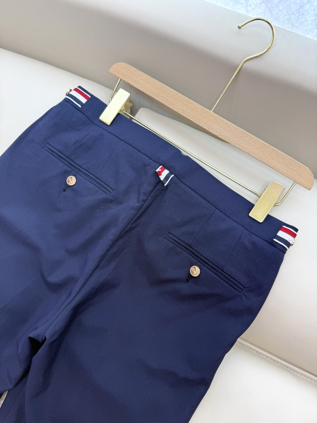 KTB6019#新款裤子⚠️。
TB 顶级货 100%羊毛 西装长裤 藏青色 0-1-2-3-4码