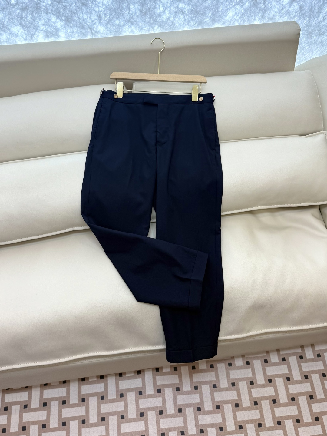 KTB6019#新款裤子⚠️。
TB 顶级货 100%羊毛 西装长裤 藏青色 0-1-2-3-4码