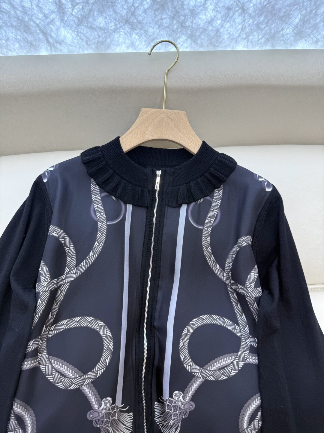 H32571#新款针织衫💕H家 爱马仕 定位印花 真丝斜纹拼接 长袖开衫外套 黑色 米色 绿色 SMLX