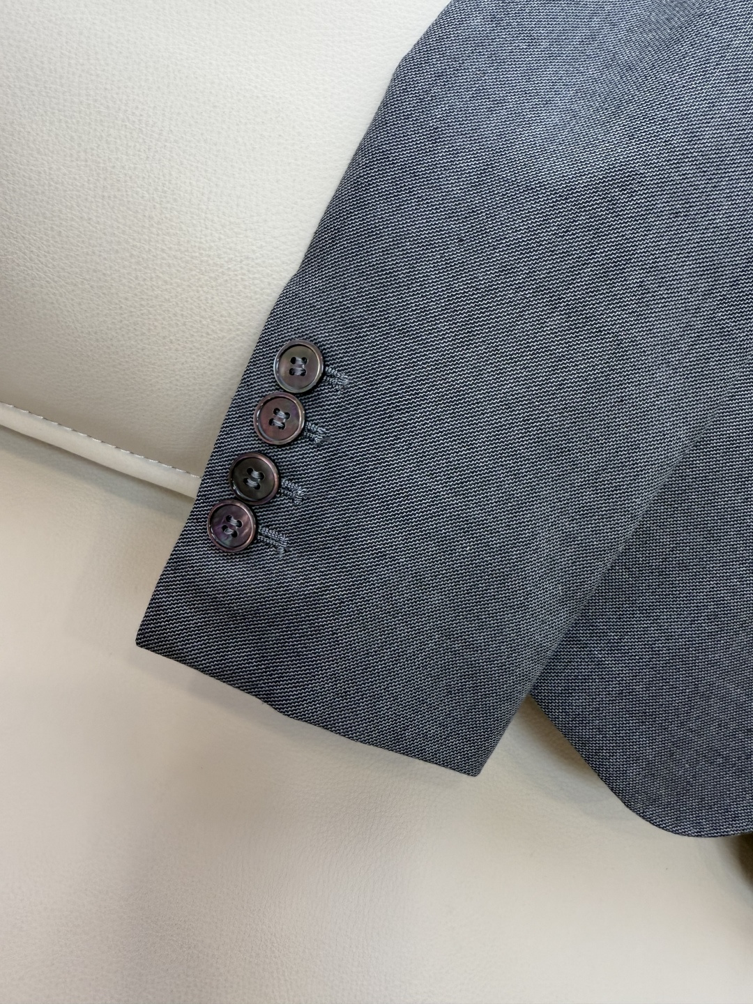 XTB023#新款外套⚠️。
TB 顶级货 100%羊毛 贝母扣 西装外套 灰色 0-1-2-3码