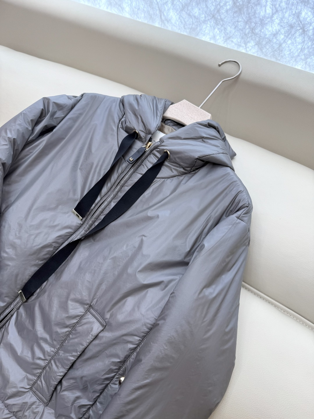 TF096#秋冬新款棉衣⚠️。
Max 原标款 骆驼绒 原版外贸棉衣 灰色 36/38/40/42