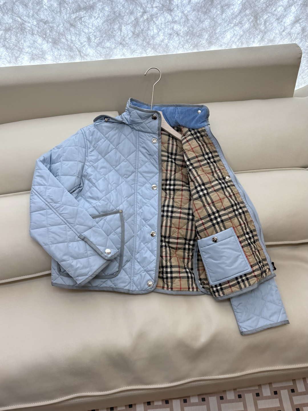 CD0116#特批‼️。
Bur 巴宝莉 无标款 菱形格 长袖棉衣 蓝色SML