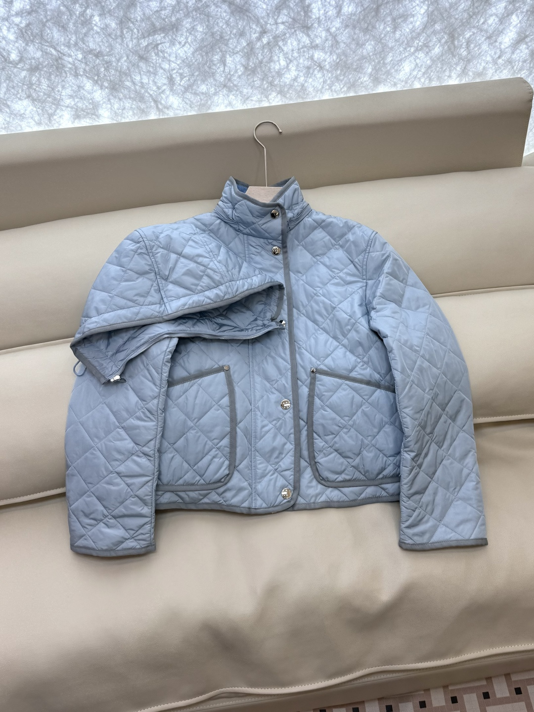 CD0116#特批‼️。
Bur 巴宝莉 无标款 菱形格 长袖棉衣 蓝色SML