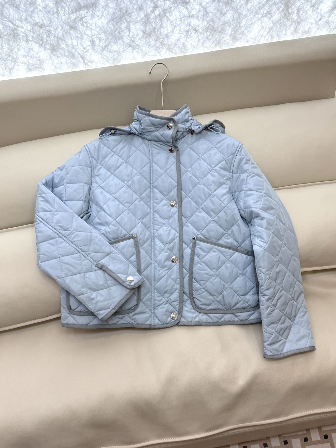 CD0116#特批‼️。
Bur 巴宝莉 无标款 菱形格 长袖棉衣 蓝色SML