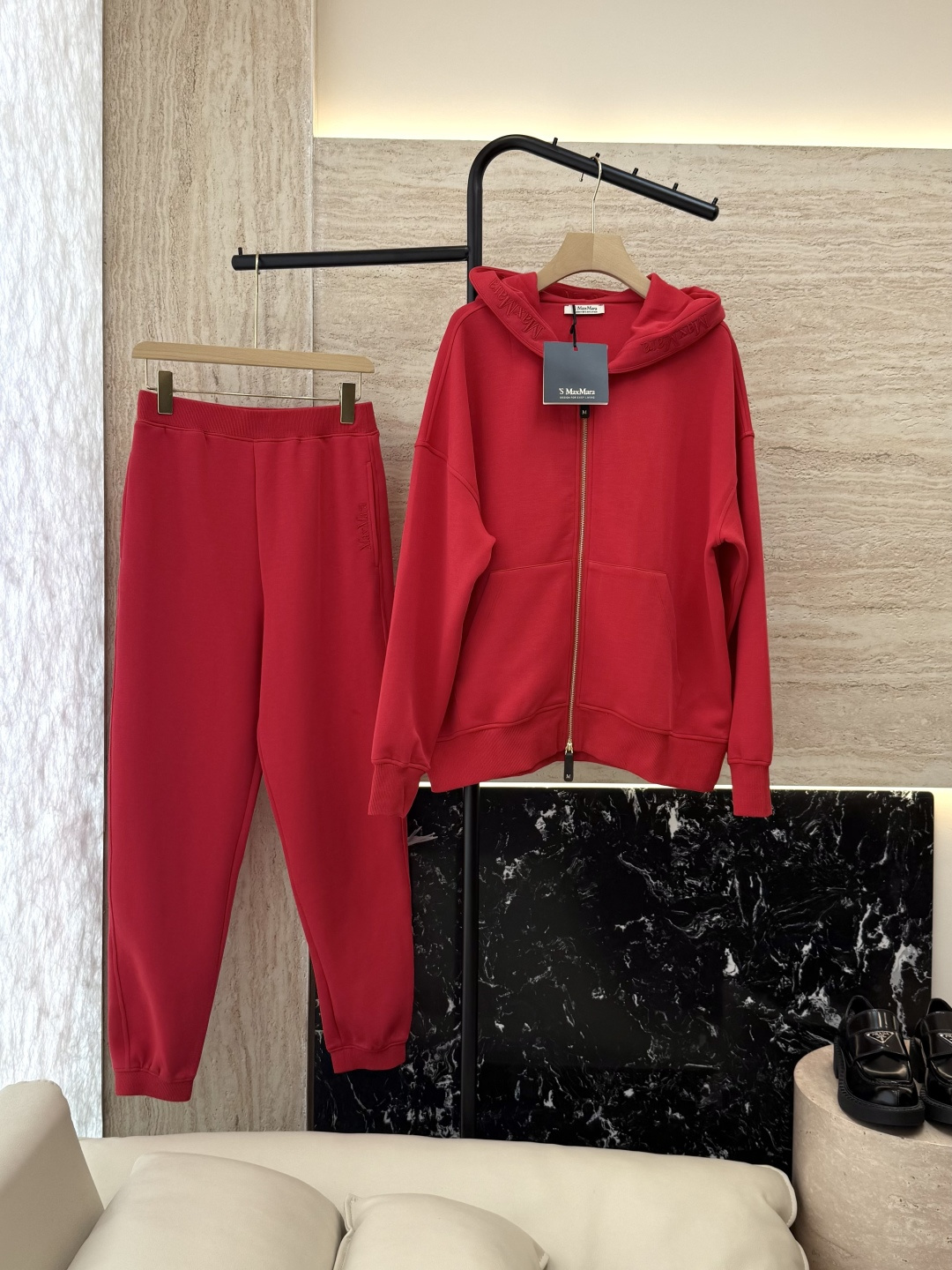 NO:473123,YO026# new suit P max top copy 1:1 version high-end custom version embroidery logo genuine leather logo sports casual cardigan trousers suit camel red SMLXL,,alexander wang19860909YO026#新款套装P max 顶级复制 1:1 版 高端定制版 刺绣logo 真皮标 运动休闲开衫长裤 套装 驼色 红色 SMLXL,,alexander wang,Women's clothing