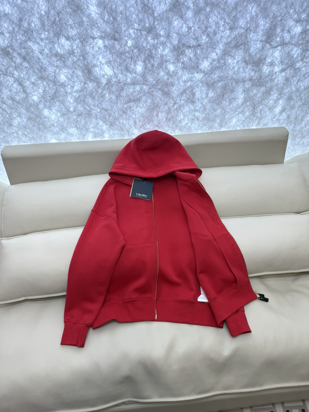 YO026#新款套装⚠️。
max 顶级复制 11 版 高端定制版 刺绣logo 真皮标 运动休闲开衫➕