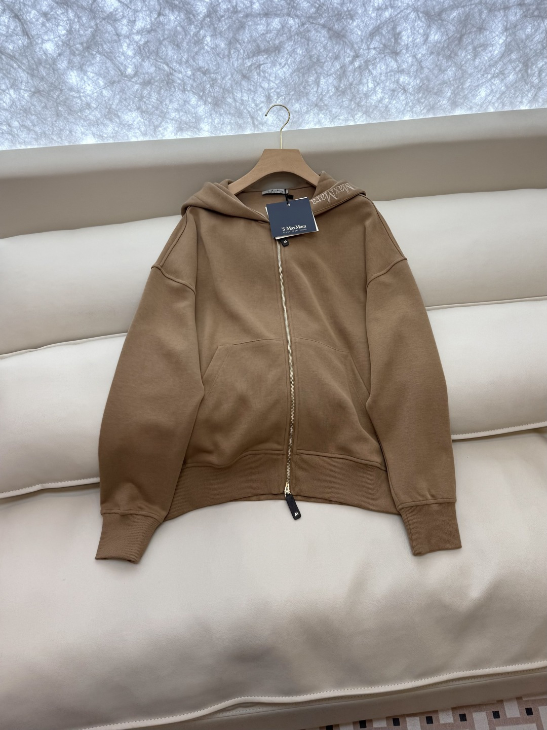 YO026#新款套装⚠️。
max 顶级复制 11 版 高端定制版 刺绣logo 真皮标 运动休闲开衫➕