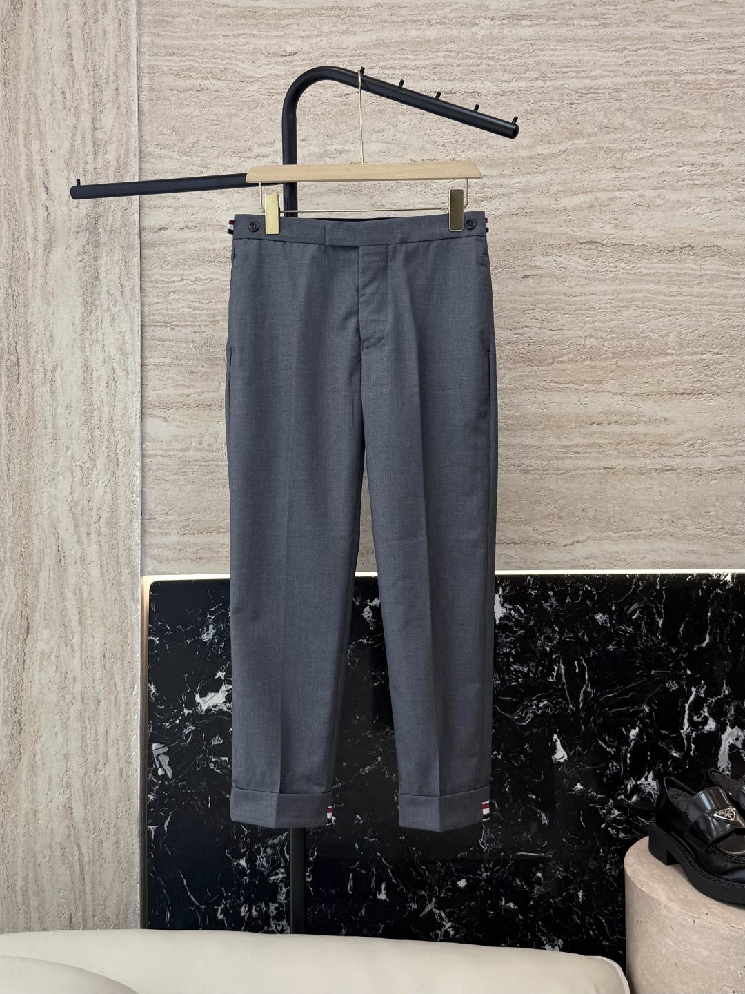 NO:474023,KTB6001# new style pants TB top-quality wool pants legs webbing suit trousers gray black size 0-1-2-3-4, business suit,alexander wang19860909KTB6001#新款裤子 TB 顶级货 羊毛 裤脚织带 西装长裤 灰色 黑色 0-1-2-3-4码,,business suit,alexander wang,Women's clothing