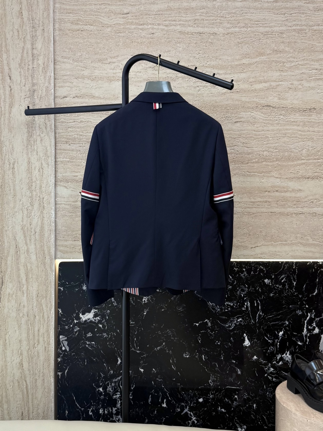 XTB021#新款外套⚠️。
TB 顶级货 100%羊毛 袖子织带 西装外套 灰色 藏青色 灰色 0-1