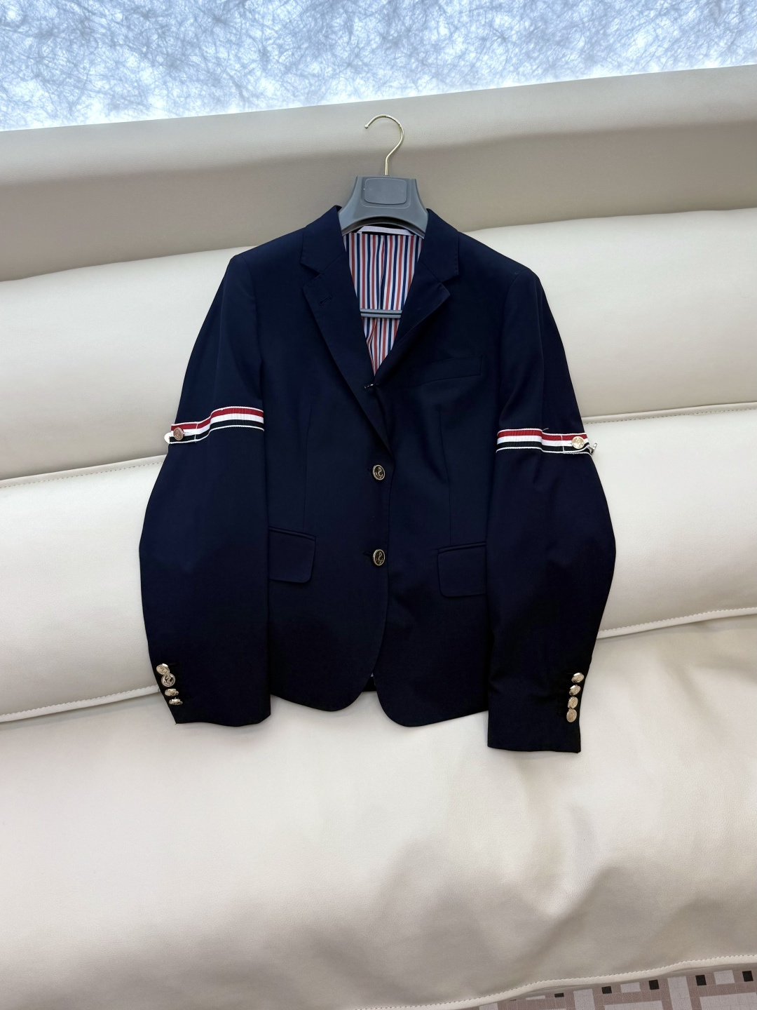 XTB021#新款外套⚠️。
TB 顶级货 100%羊毛 袖子织带 西装外套 灰色 藏青色 灰色 0-1