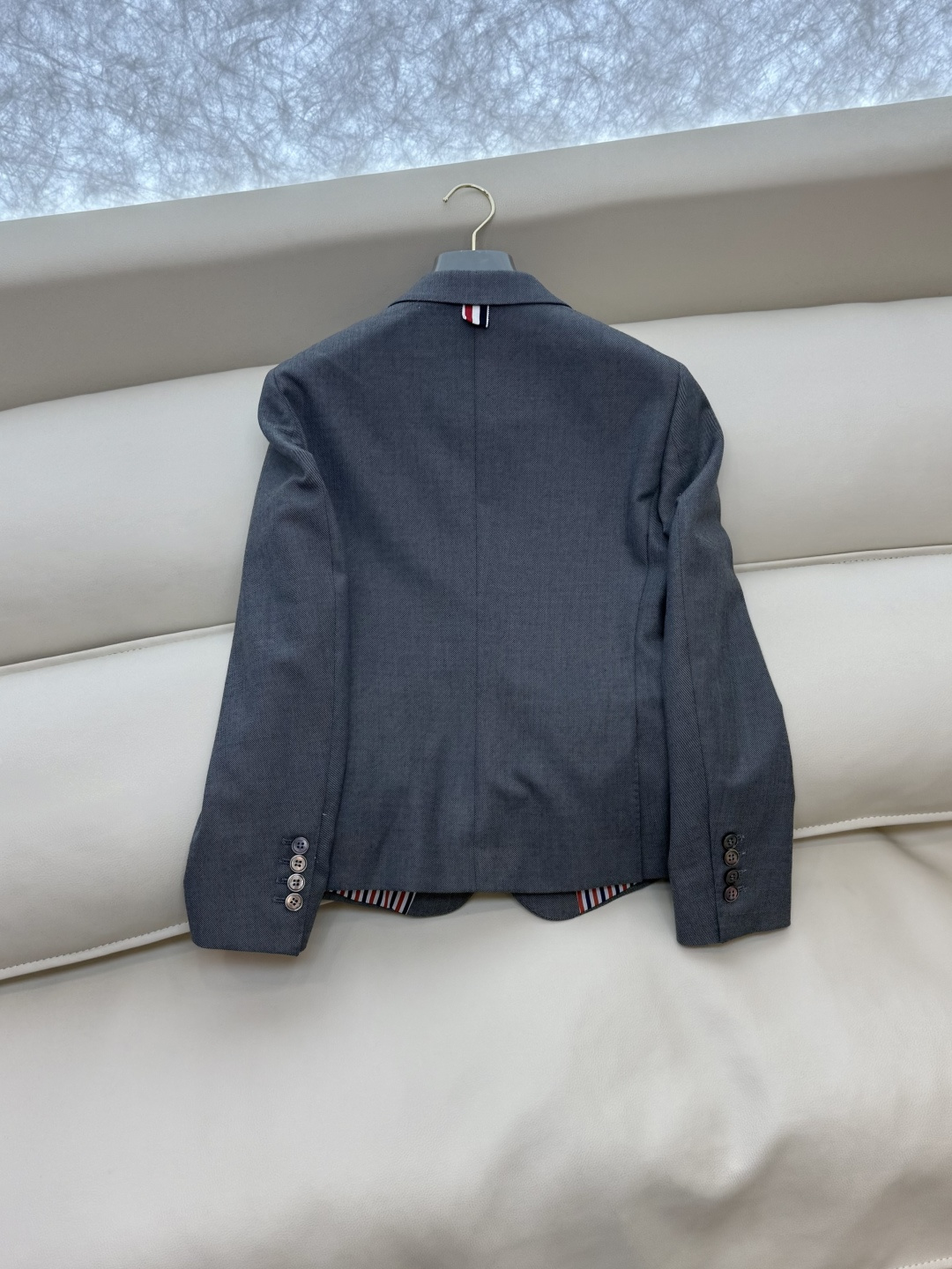 XTB023#新款外套⚠️。
TB 顶级货 100%羊毛 贝母扣 西装外套 灰色 0-1-2-3码