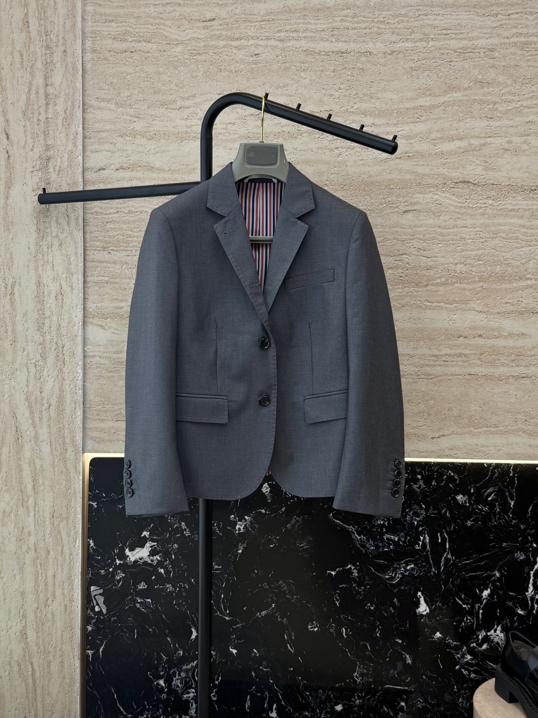 NO:474028,XTB0001# new jacket P TB top-quality wool resin buckle suit jacket gray 0-1-2-3 sizes,,jackets & coats,business suit,alexander wang19860909XTB0001#新款外套P TB 顶级货 羊毛 树脂扣 西装外套 灰色 0-1-2-3码,,jackets & coats,business suit,alexander wang,Women's clothing