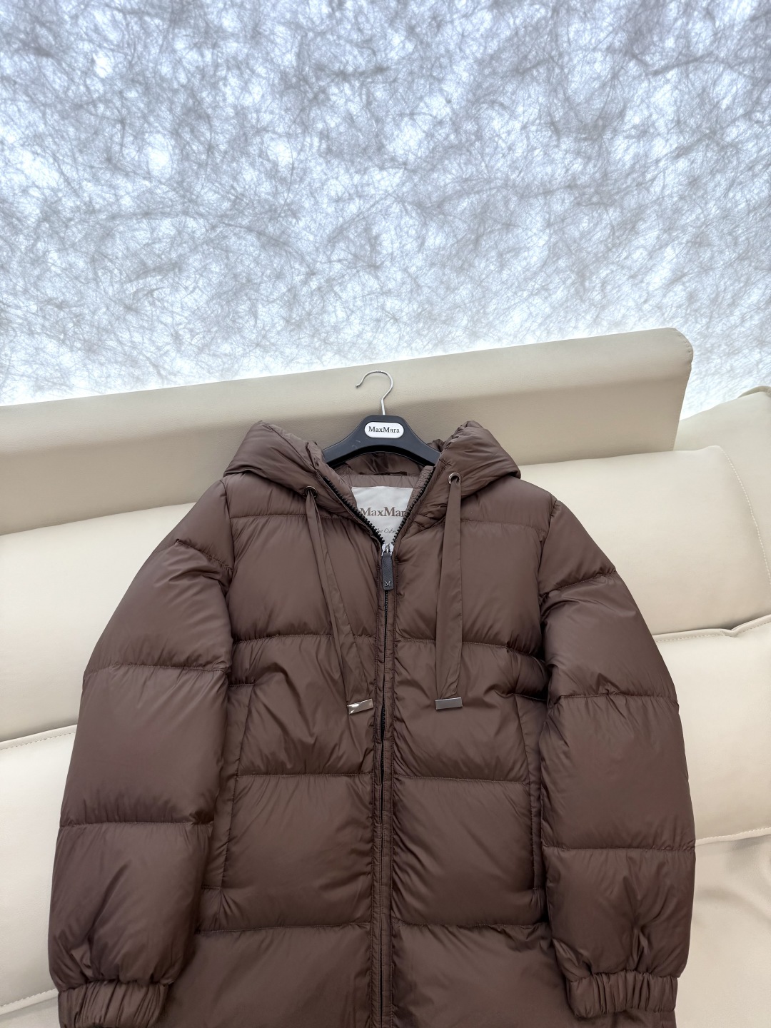 M238#新款羽绒服⚠️。
max mara  原标顶级货 90% 鹅绒羽绒服 
米白色 咖色 棕色 黑