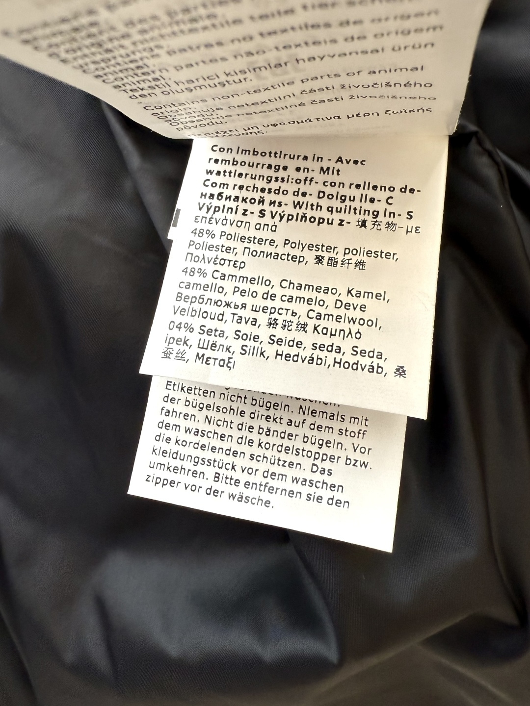 M662#新款驼绒服⚠️2025。
Max 48% 骆驼绒 4%桑蚕丝 进口面料 骆驼绒长袖外套 黑色 