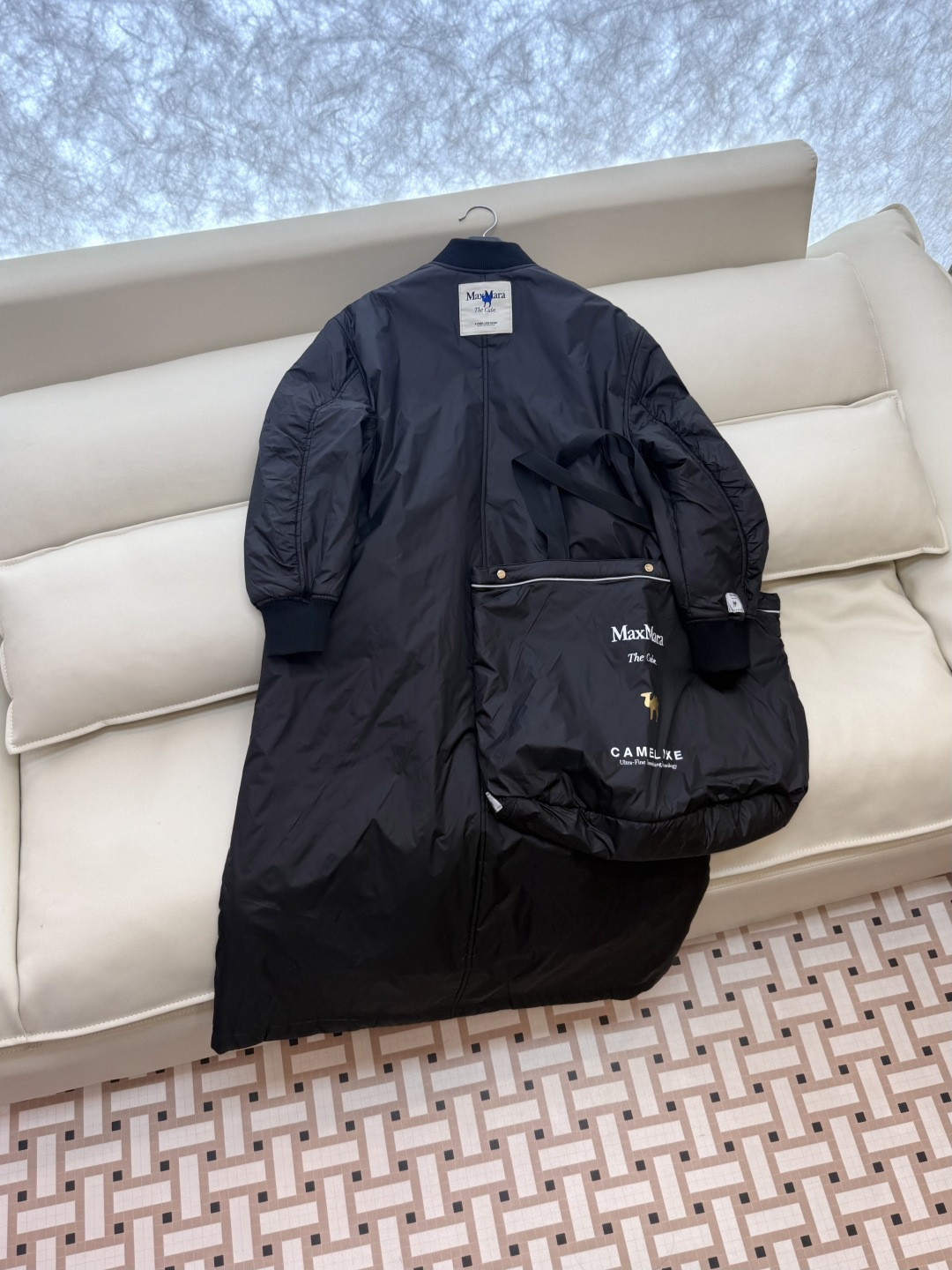 M685#新款驼绒服⚠️2025。
Max 48% 骆驼绒 4%桑蚕丝 进口面料 骆驼绒长袖外套 咖色 