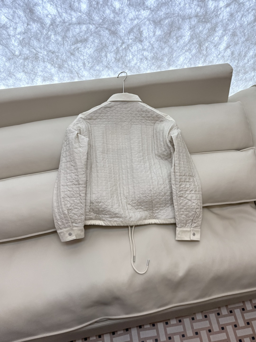 QQ0121#新款棉服⚠️。
Mon 蒙口 长袖 华夫格长袖棉服 米白色 36/38/40