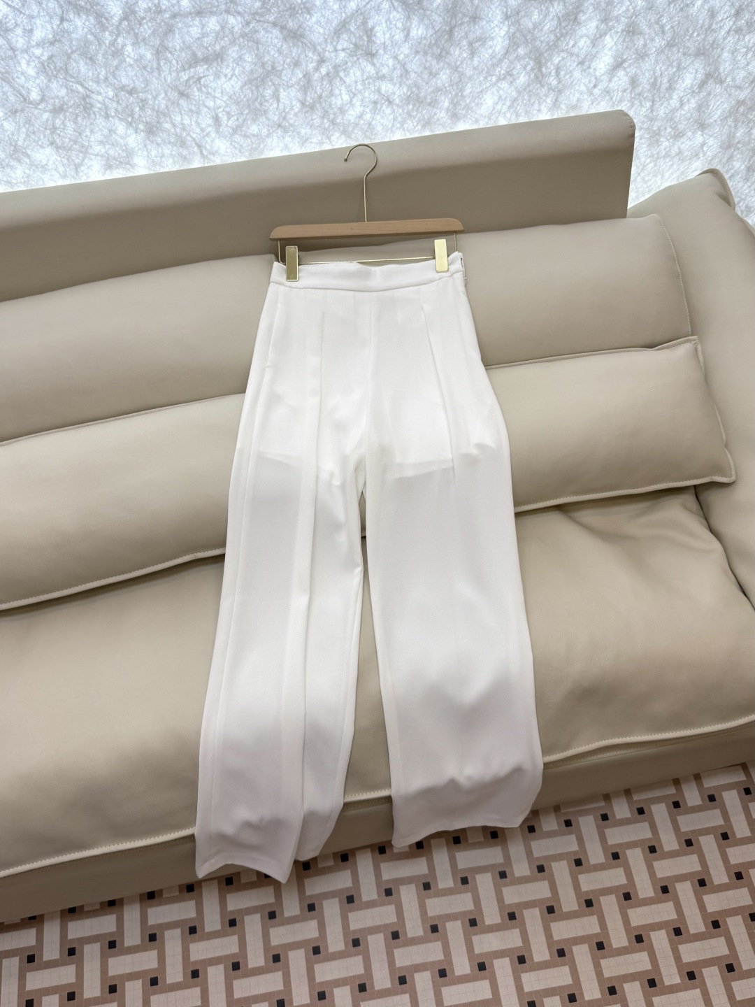 YML045#新款套装⚠️。
Max 醋酸马甲➕长裤 套装 黑色 米白色 36/38/40/42 