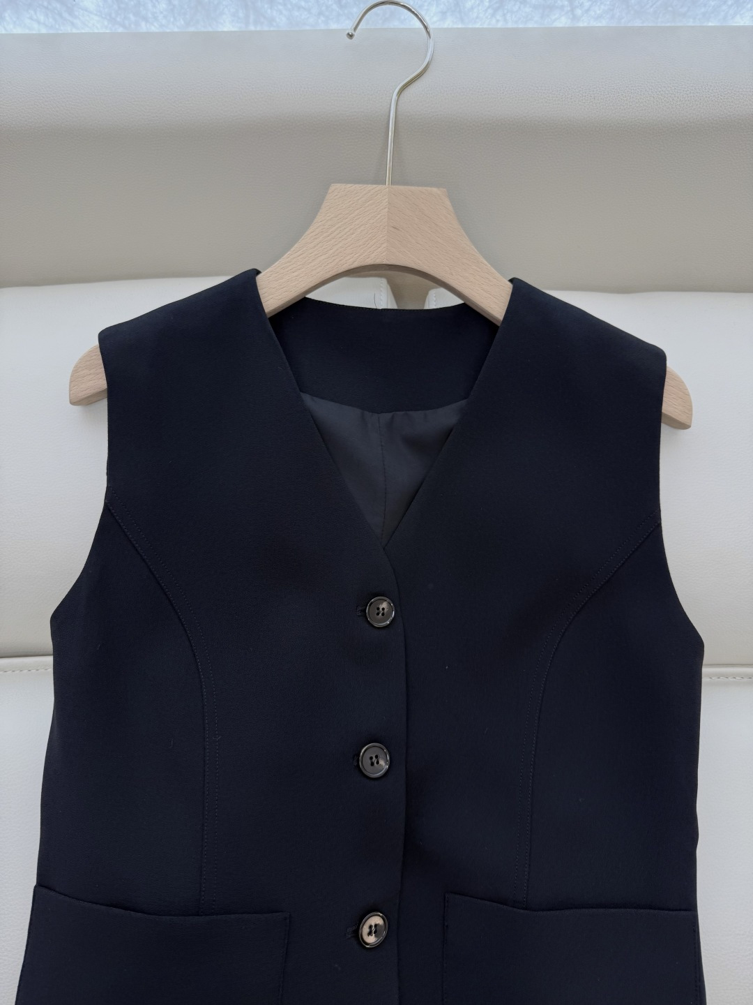 YML046#新款套装⚠️。
100% 醋酸马甲➕长裤 套装 黑色 米白色 SMLXL