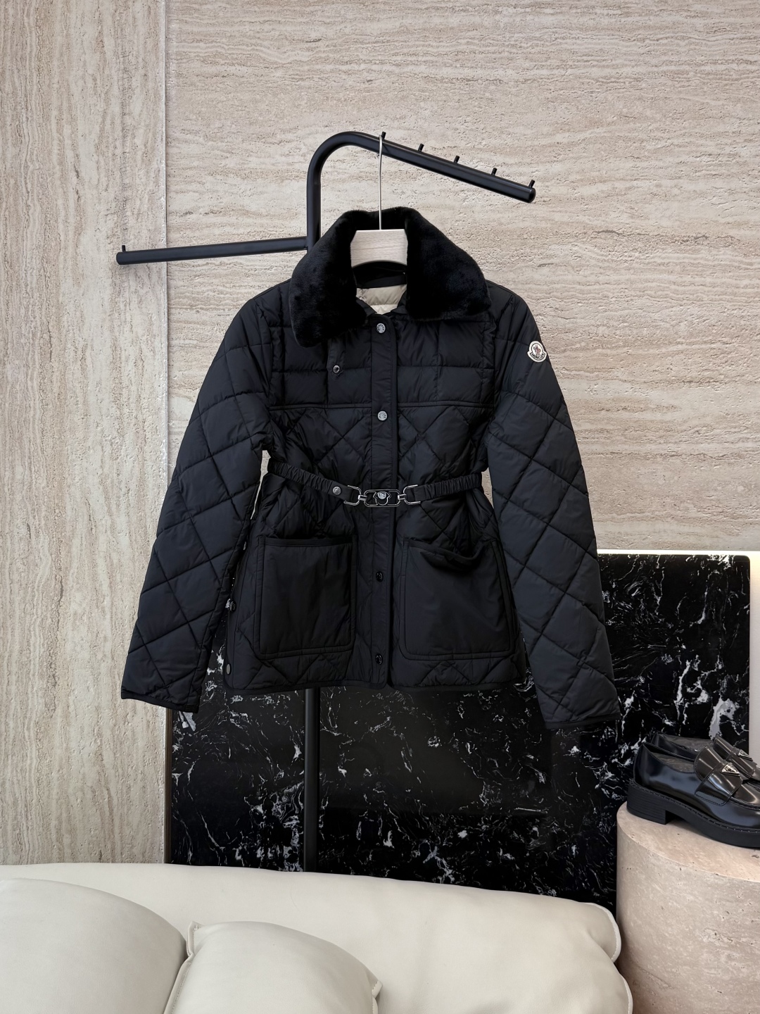 WHL006#新款羽绒服⚠️。
Moncler 科技毛领（非真毛 对标专柜）90%白鹅绒 格纹 羽绒服 