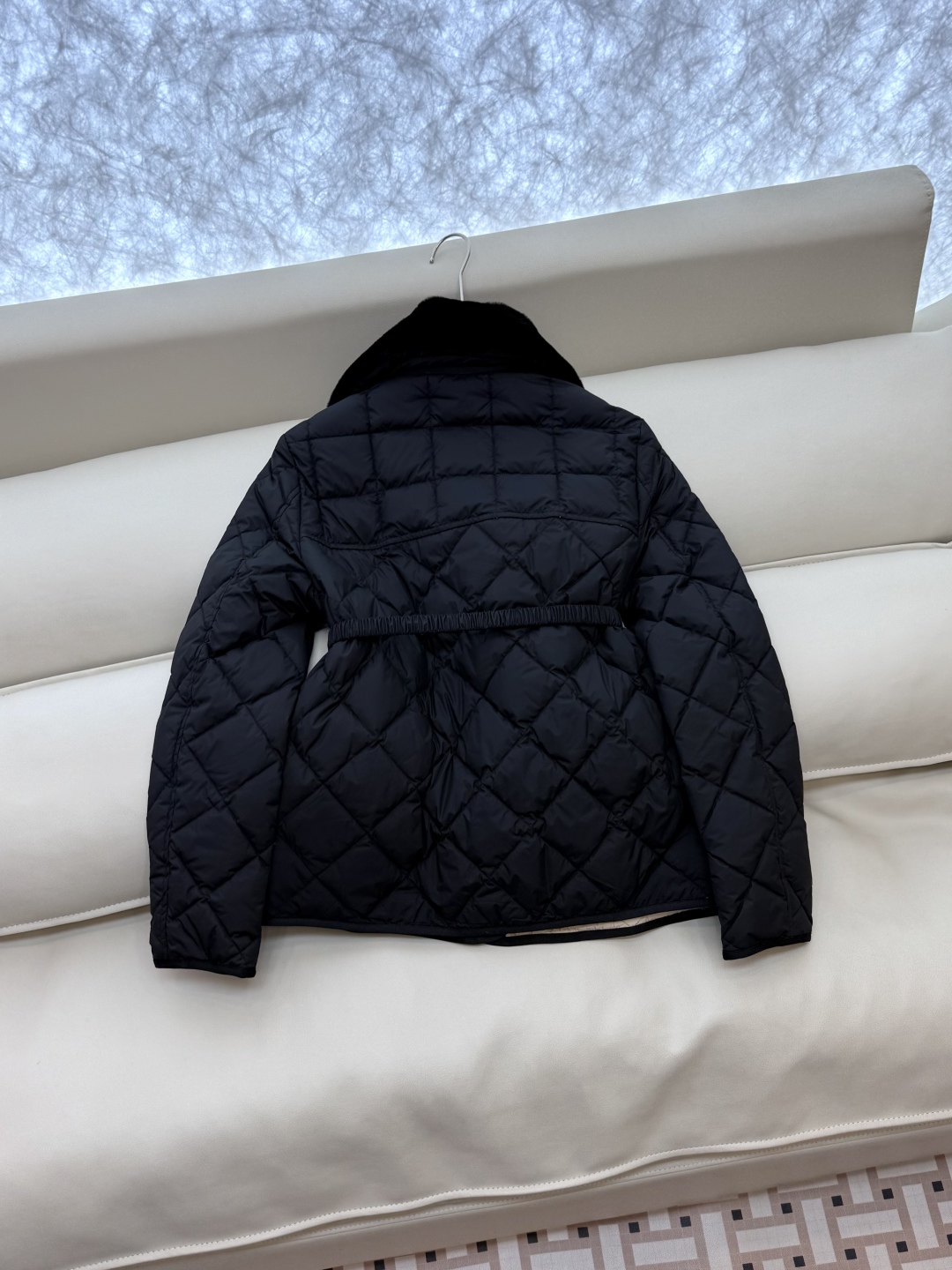 WHL006#新款羽绒服⚠️。
Moncler 科技毛领（非真毛 对标专柜）90%白鹅绒 格纹 羽绒服 