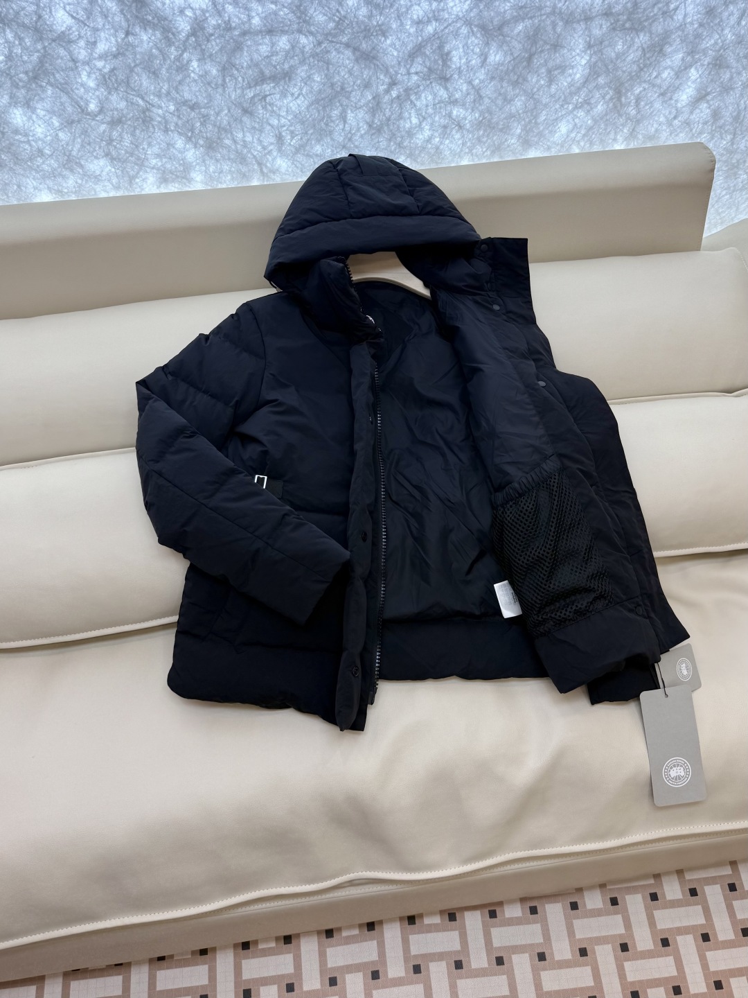 25009#新款羽绒服⚠️2025。
Canada Goose 加拿大鹅 90%白鸭绒 长袖 羽绒服 白