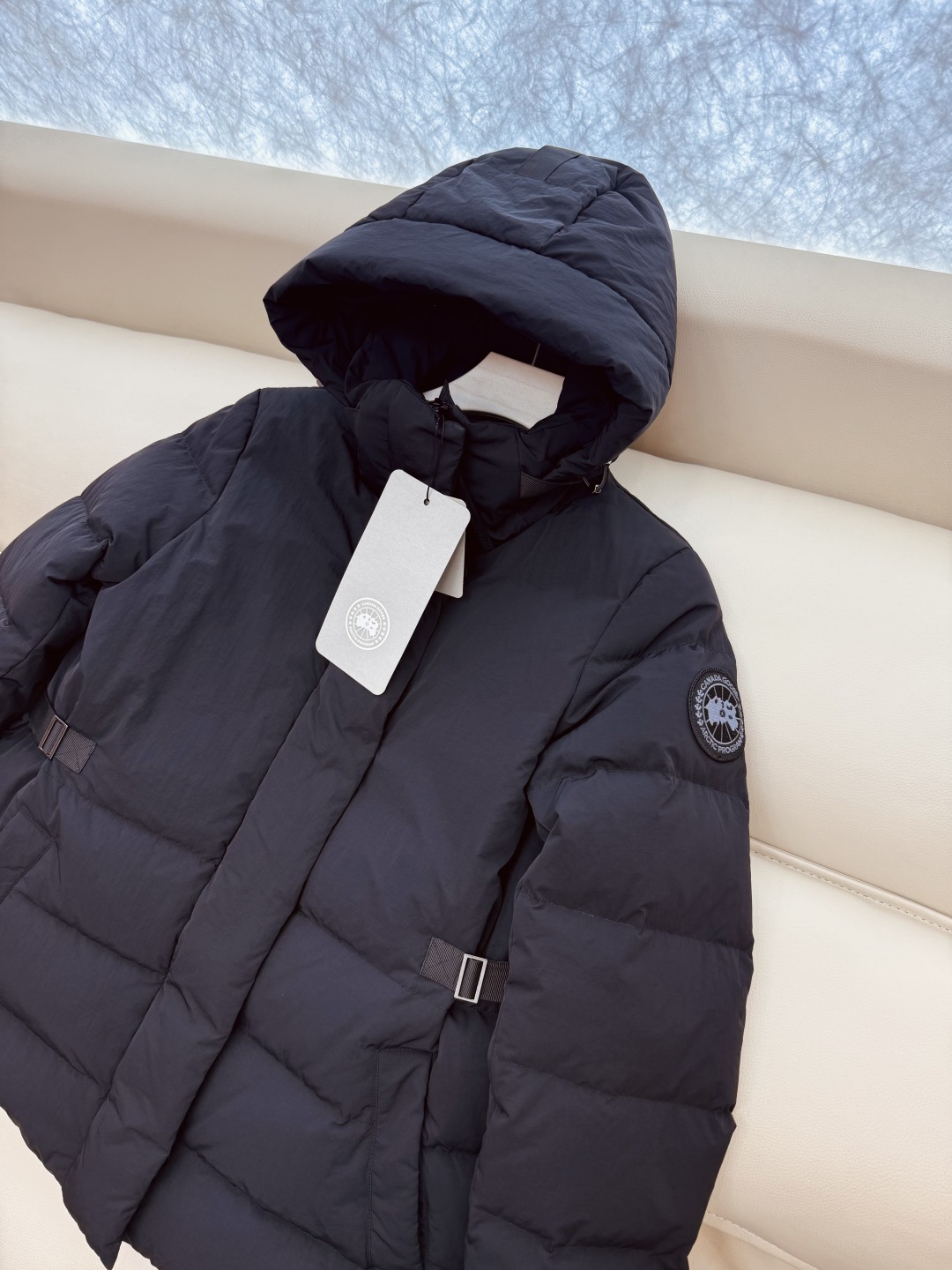 25009#新款羽绒服⚠️2025。
Canada Goose 加拿大鹅 90%白鸭绒 长袖 羽绒服 白