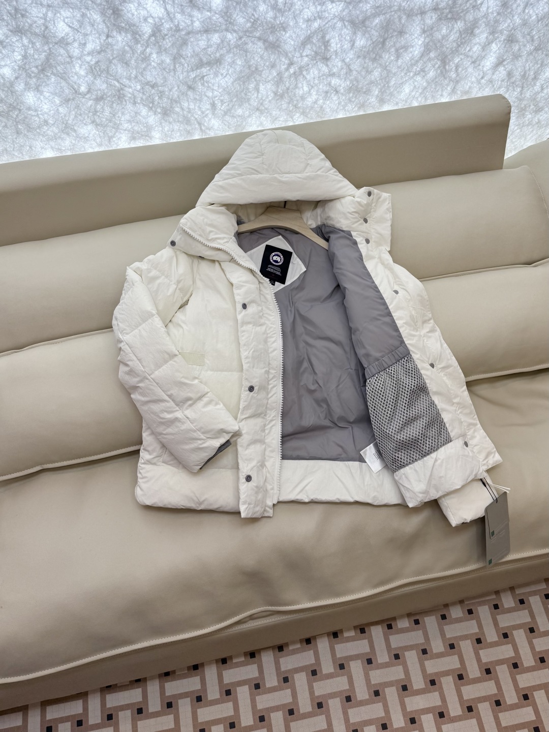 25009#新款羽绒服⚠️2025。
Canada Goose 加拿大鹅 90%白鸭绒 长袖 羽绒服 白