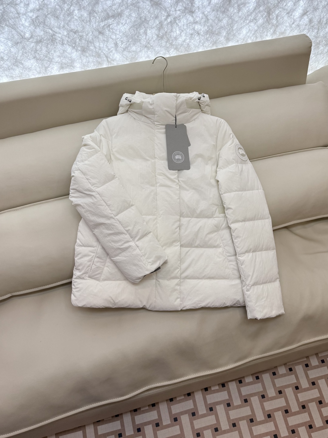 25009#新款羽绒服⚠️2025。
Canada Goose 加拿大鹅 90%白鸭绒 长袖 羽绒服 白
