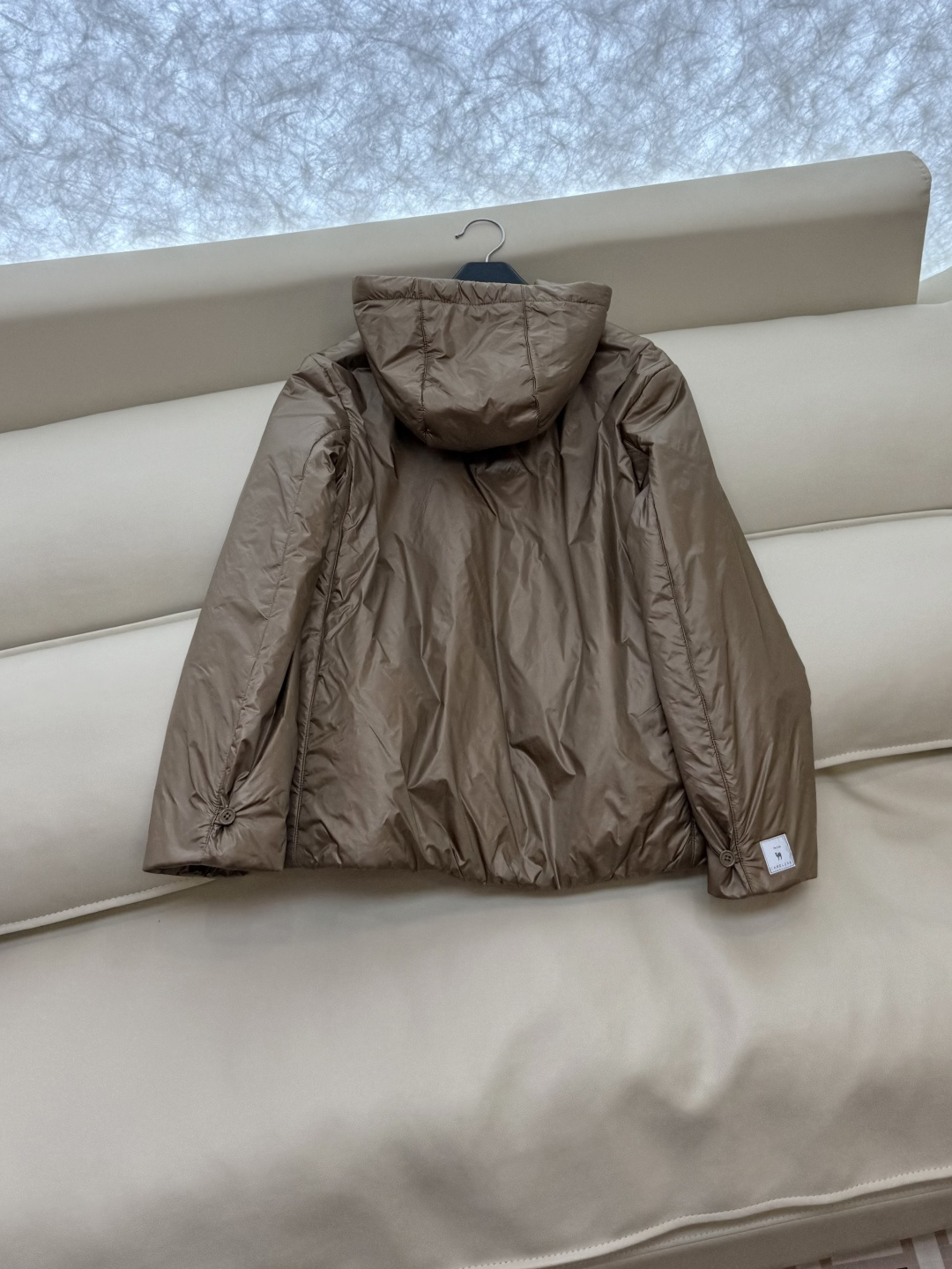 TF097#秋冬新款棉衣⚠️。
Max 原标款 骆驼绒 原版外贸棉衣 驼色 36/38/40/42