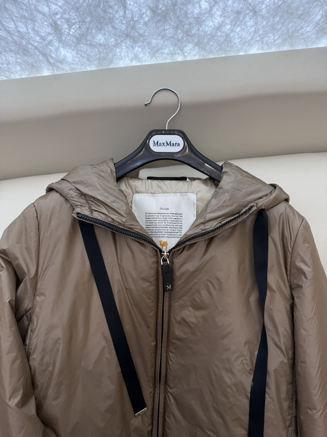 TF097#秋冬新款棉衣⚠️。
Max 原标款 骆驼绒 原版外贸棉衣 驼色 36/38/40/42