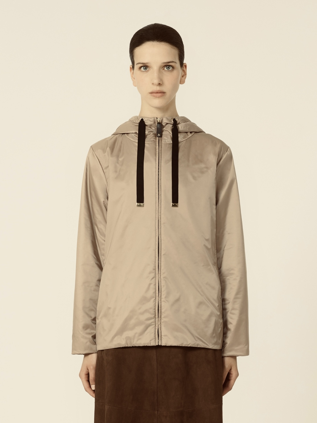 NO:947845,TF097 upper body picture,Maxmara-clothing,tom ford,19860909TF097 上身图,麦丝玛拉-服装,tom ford,,Women's clothing