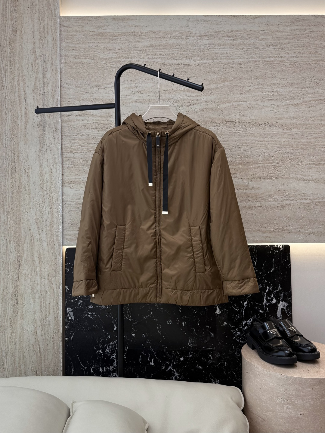 NO:483544,02# Imitation Camel Fleece M Home No standard wool Imitation Camel Fleece Cotton Clothes Short Jacket Color Black Coffee Brown Size 36-42,,jackets & coats,alexander wang1986090902#仿驼绒 M 家 无标款 羊毛 仿驼绒 棉衣 短款外套 颜色黑色 咖色 棕色 尺码36-42,,jackets & coats,alexander wang,Women's clothing