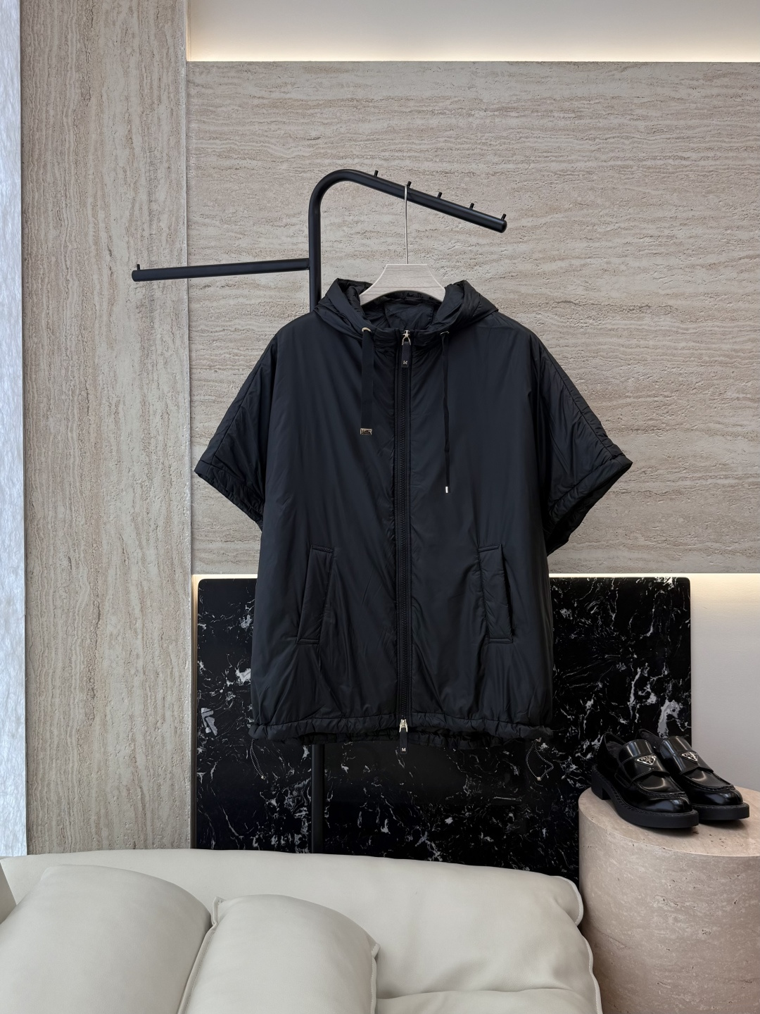 NO:483581,03#Imitation Camel Fleece M Home No standard wool Imitation Camel Fleece Cotton Cloak Jacket Style Color Black Coffin Brown Size 36-42,,jackets & coats,alexander wang1986090903#仿驼绒 M 家 无标款 羊毛 仿驼绒 棉衣斗篷 外套款 颜色黑色 咖色 棕色 尺码36-42,,jackets & coats,alexander wang,Women's clothing