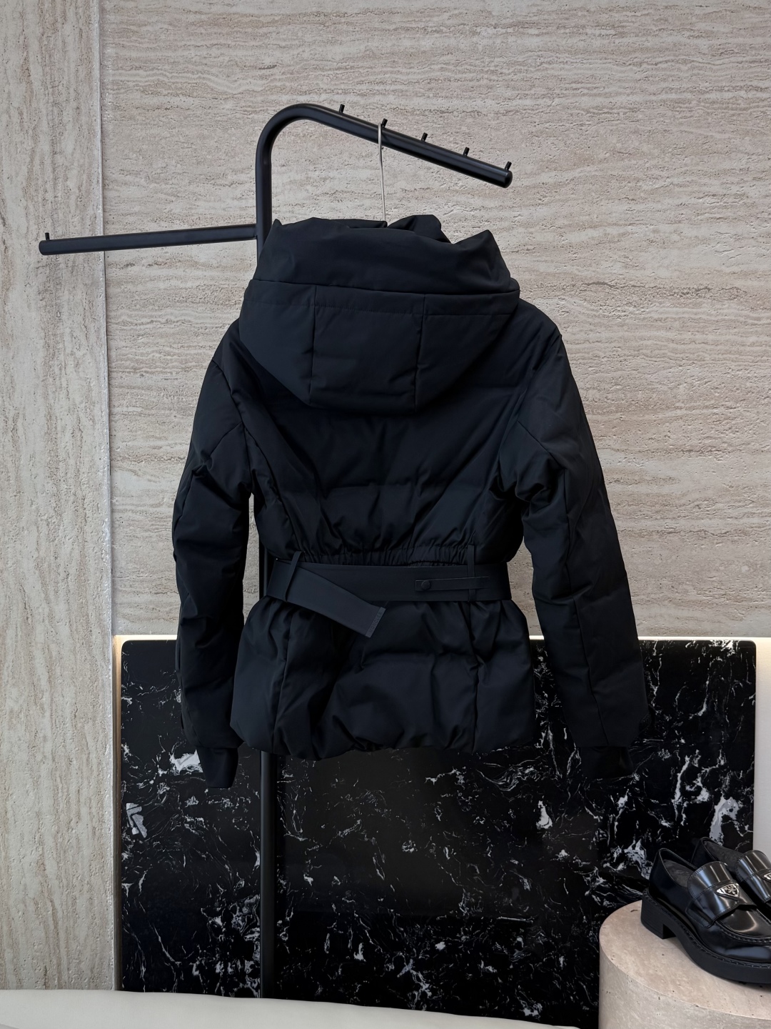 MN5003#新款羽绒服⚠️。
Mon蒙口 跑量款‼️
90% 白鹅绒 户外 修身款 滑雪服系列 羽绒服
